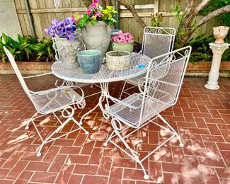 VINTAGE PATIO TABLE AND CHAIRS.