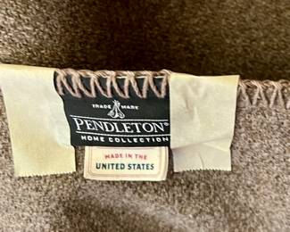 PENDLETON WOOLD BLANKET