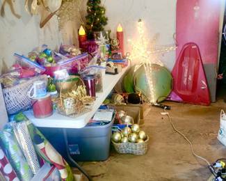 MORE CHRISTMAS IN THE SHED!