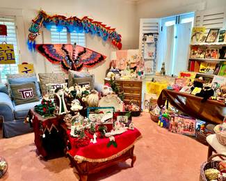 PACKED OUT VINTAGE CHILDREN'S ROOM, TCU, AND CHRISTMAS!