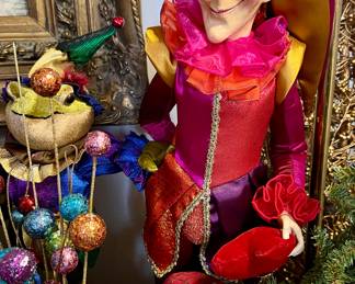 LOTS OF FAIRIES, JESTERS, SANTAS, AND FROGS IN THE MIX.