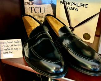 CHEANEY CANNON LOAFERS IN BLACK CALF LEATHER, HAND CRAFTED IN ENGLAND. NEW.