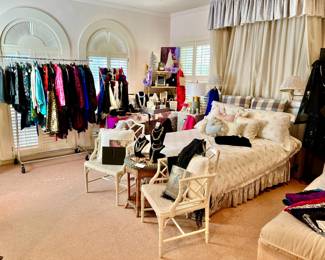 THE PERFECT GIRL'S ROOM FULL OF FORMAL ATTIRE.