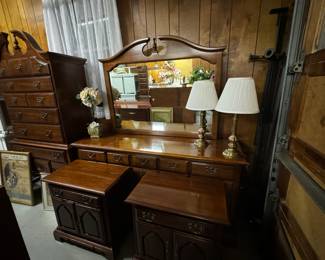 Victorian bedroom suite