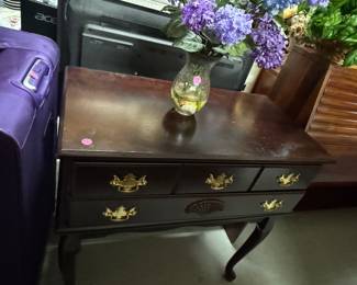Vintage entry table