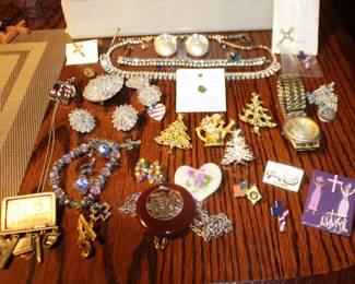 Jewelry, Crystals, Rhinestones, Asian Stone, Necklaces, Broaches