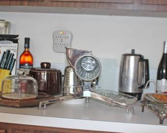 Small Appliances, Grinder, Toaster, Blender, Bean Pot