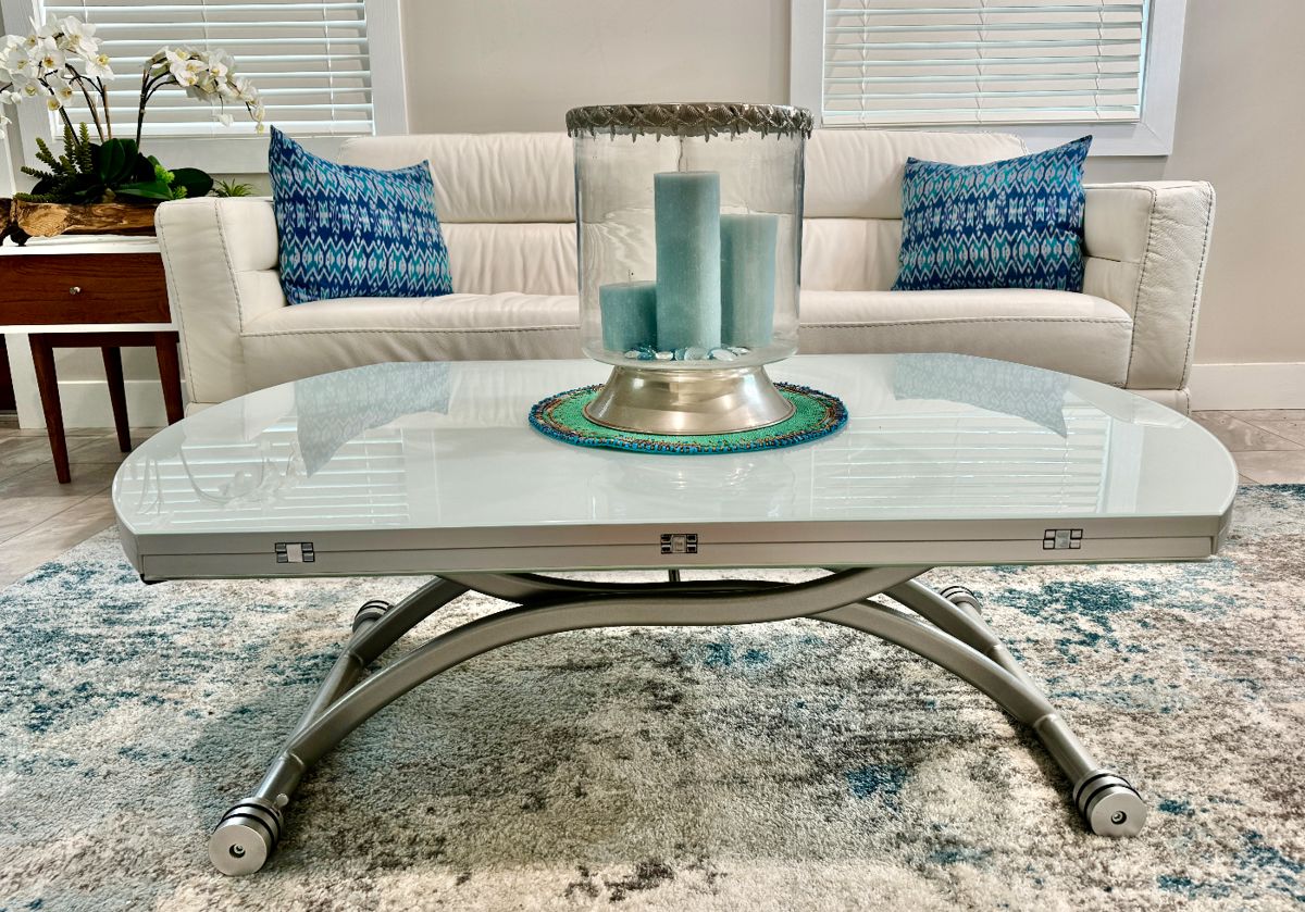 Chord- Expandable Coffee Table