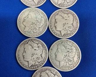 1900o MORGAN SILVER DOLLARS