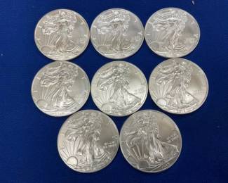 (8) 2019 UNC SILVER AMERICAN EAGLES