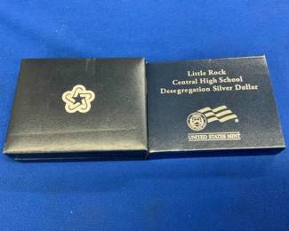 LITTLE ROCK SILVER DOLLAR,1975 BIC.MEDAL