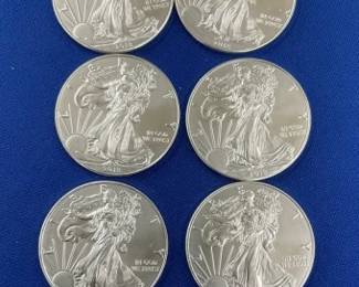 (10) 2018 UNC SILVER AMERICAN EAGLES