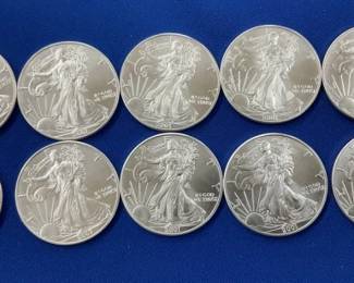 (10) UNC 200` SILVER AMERICAN EAGLES
