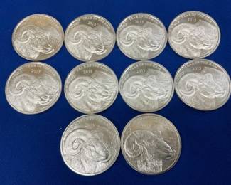(10) 2015 UNC 1 OZ SILVER ROUNDS