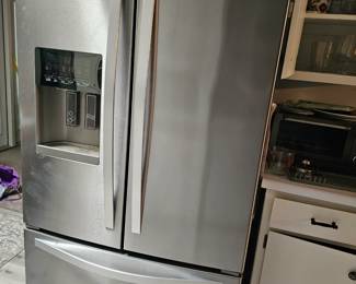 Whirlpool Stainless Steel Refrigerator 