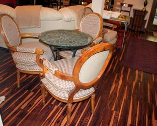 Rikes Table & 3 Chairs