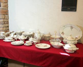 101 pcs. Rosenthal Moss Rose