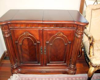 Chris Madden Flip Top Server