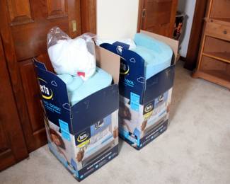 2 Serta Memory Gel Foam Queen Size Mattress Toppers