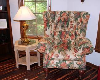 Thomasville Floral Wingback