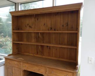 Large Open Top Hutch, for excellent Storage, 