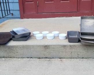 Baking Pans Ramekins