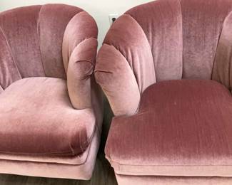 2 Cozy Rowe Furniture Brand Polyester Chairs 