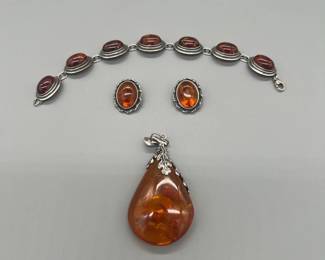 925 Sterling Silver Earrings With Matching Bracelet And Pendant