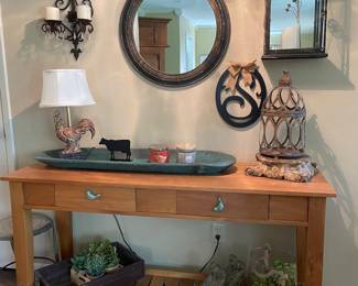 Entry Hall Table & Decor