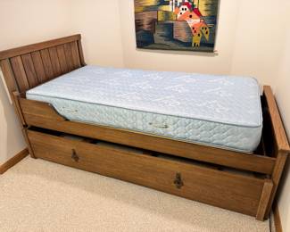 Cute trundle bed.  There is no mattress for the lower section