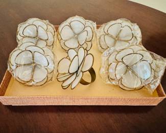Set of 6 never used vintage Capiz shell flower napkin rings
