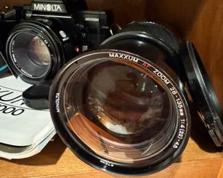 Vintage Minolta Maxxum 7000 35mm camera with Maxxum 2800AF flash and AF Zoom 28-135mm lens