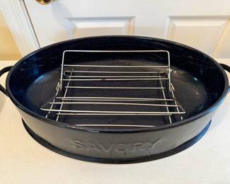 ca. 1950’s large enamel ‘Savory’ roaster in excellent vintage condition