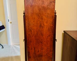 Antique English Queen Anne style walnut floor standing cheval/dressing mirror