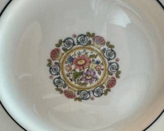 Large 81 piece set of Wedgwood ‘Runnymede W4472’ china.  Service for 12 plus serving pieces