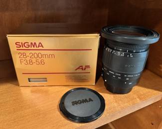 Vintage Sigma 28-200mm F3.8-5.6 lens