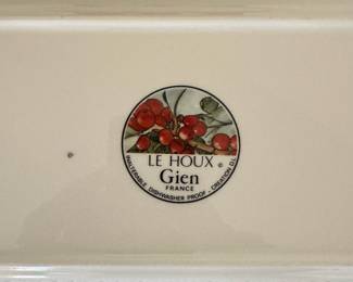 Le Houx Gien, France pieces