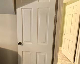 Bring your OWN TOOLS to remove doors, etc....