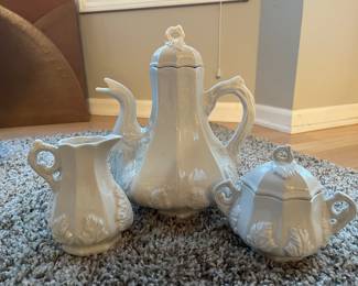 Red Cliff Ironstone tea set