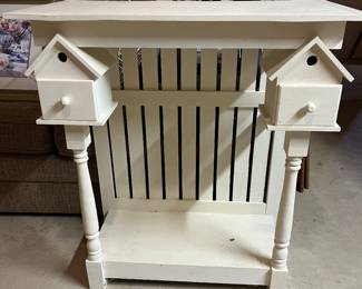 Birdhouse table