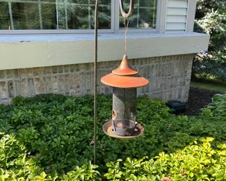 Hook & birdfeeder