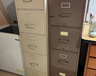 Filing cabinets 