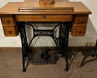 Victorian Oak Singer Sewing Machine