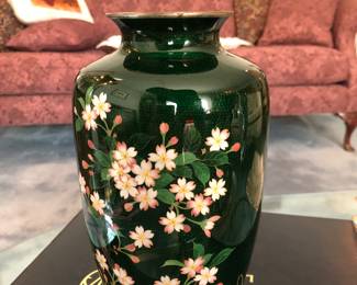 Large fine cloisonne vase