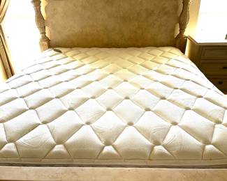 Select  Comfort king size mattress with adjustable firmness