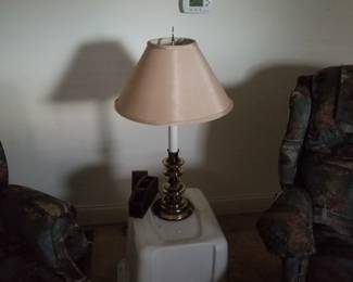 Table lamp