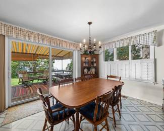 Dining set seats 6