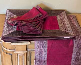 Lot #55 - Crate & Barrel Renaissance Red Placemats & Napkins