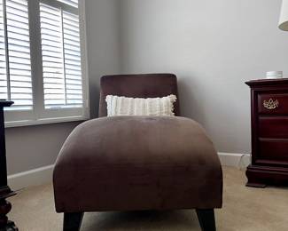 Chaise Lounge