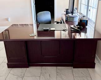Corner Desk